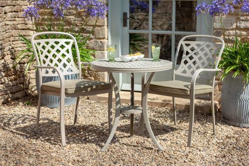 HARTMAN BERKELEY BISTRO SET MAIZE