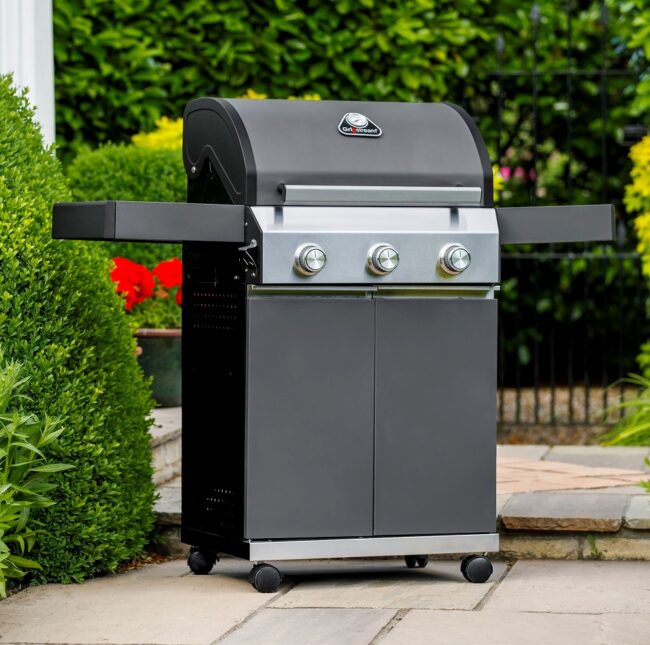 GRILLSTREAM CLASSIC 3 BURNER HYBRID GAS BBQ