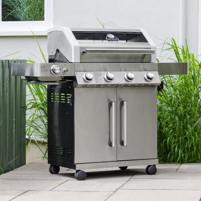 GRILLSTREAM GOURMET HYBRID 4 BURNER WITH STEAK SHELF