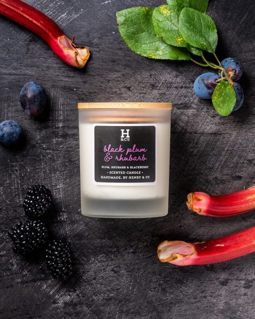 HENRY & CO CANDLE BLACK PLUM AND RUBARB