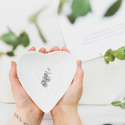 TOASTED CRUMPET HEART DISH EUCALYPTUS