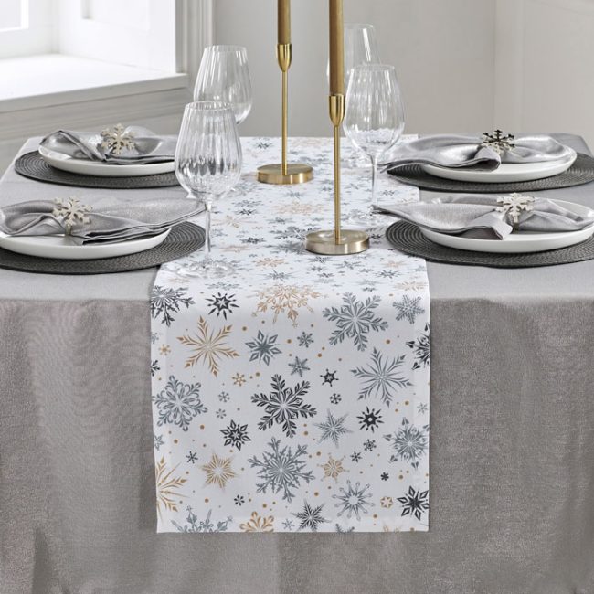 WALTON & CO SNOWFLAKE TABLE RUNNER - Image 2